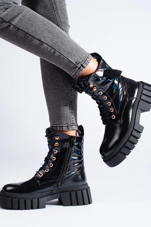 Moteriški aulinukai ant storo pado...