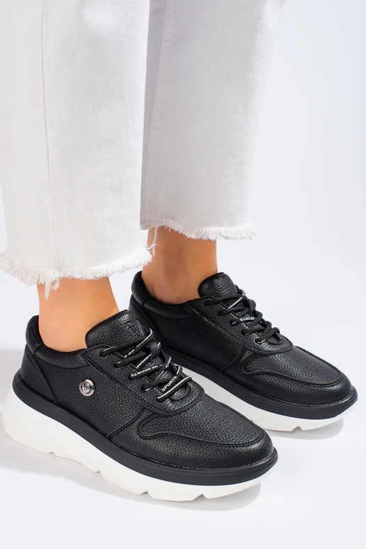 juodos spalvos sportiniai batai...