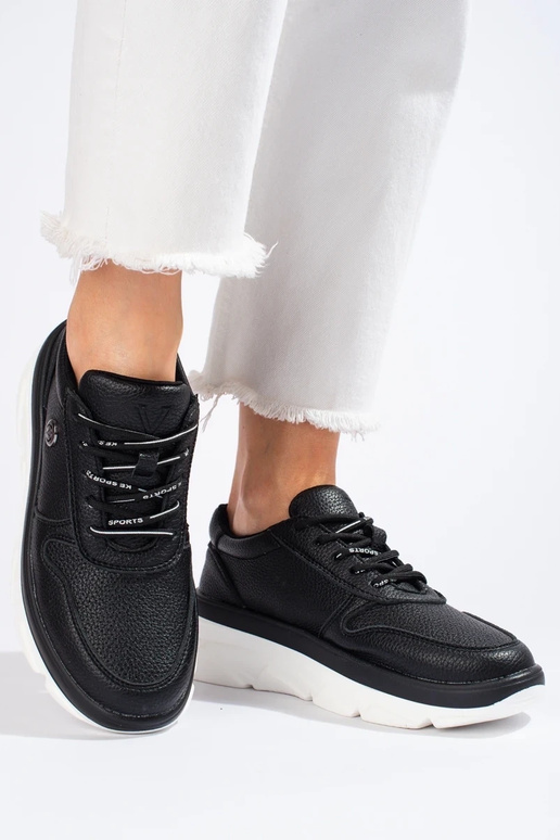 juodos spalvos sportiniai batai...