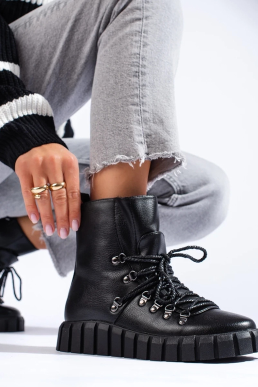 juodos spalvos izoliuoti moteriški...