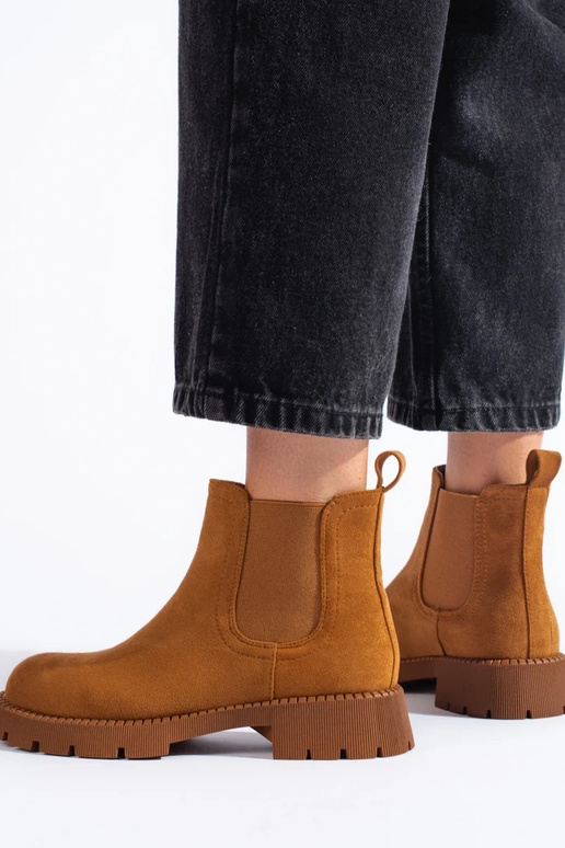 iš zomšos Moteriški batai butas rudos... iš zomšos Moteriški batai butas rudos...