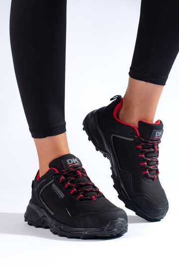 Juodi nepralaidūs vandeniui... 2