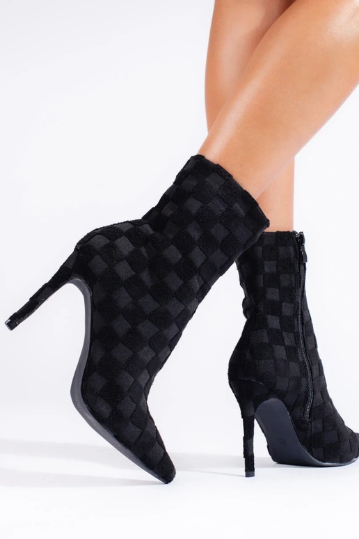 Aukštas įrengtas moteriški batai ant... Aukštas įrengtas moteriški batai ant...