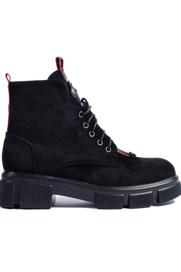 Moteriški aulinukai...