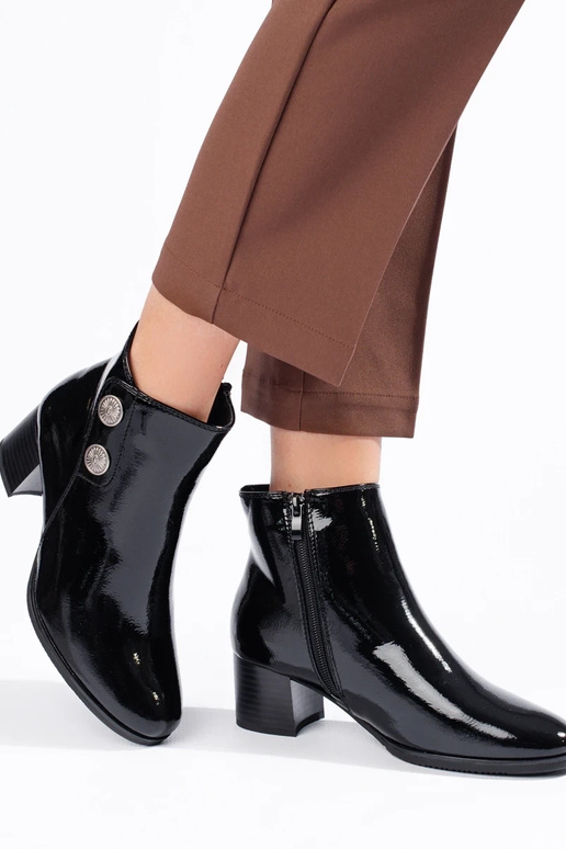 Klasikiniai lakuoti moteriški batai...