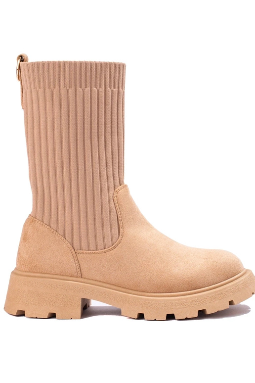 iš zomšos moteriški batai su lanksčia... iš zomšos moteriški batai su lanksčia...