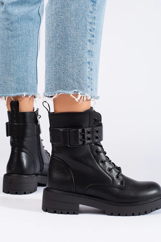 Moteriški aulinukai suvarstytas iš...