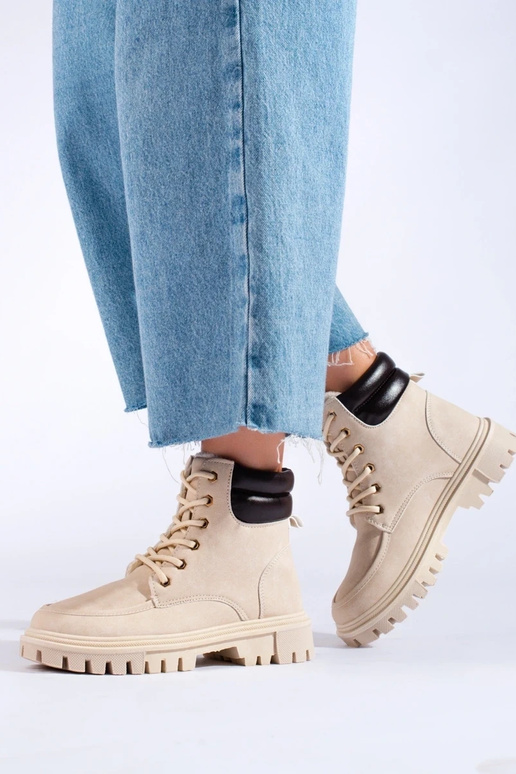 smėlio spalvos aulinukai smėlio spalvos aulinukai