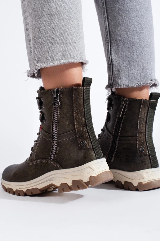 su raišteliais aulinukai su... su raišteliais aulinukai su...