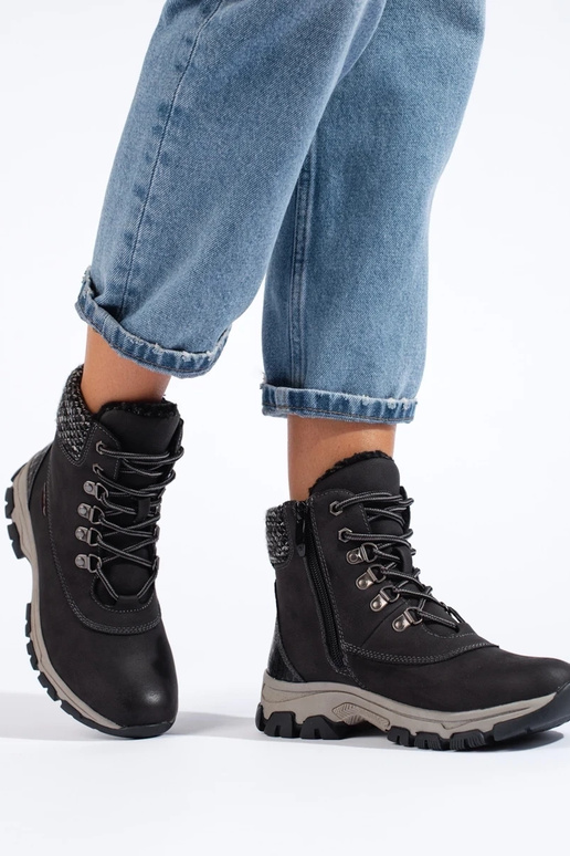 juodos spalvos aulinukai su platforma