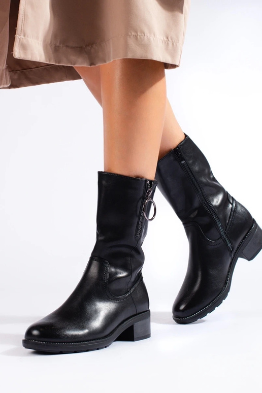 Aukštas moteriški batai juodos spalvos Aukštas moteriški batai juodos spalvos