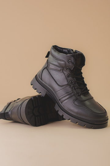 Vyriški izoliuoti batai... 2