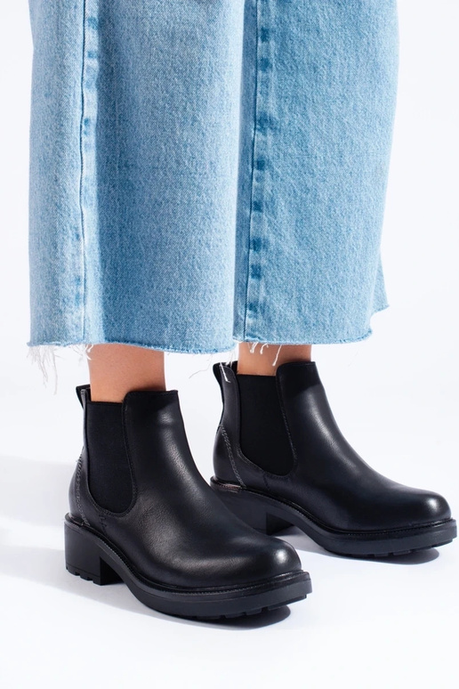 Moteriški batai iš dirbtinės odos Moteriški batai iš dirbtinės odos