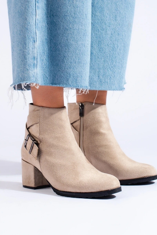 iš zomšos aulinukai moterų T.... iš zomšos aulinukai moterų T....