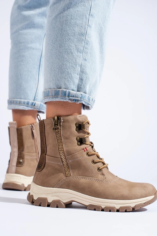 su raišteliais aulinukai su... su raišteliais aulinukai su...