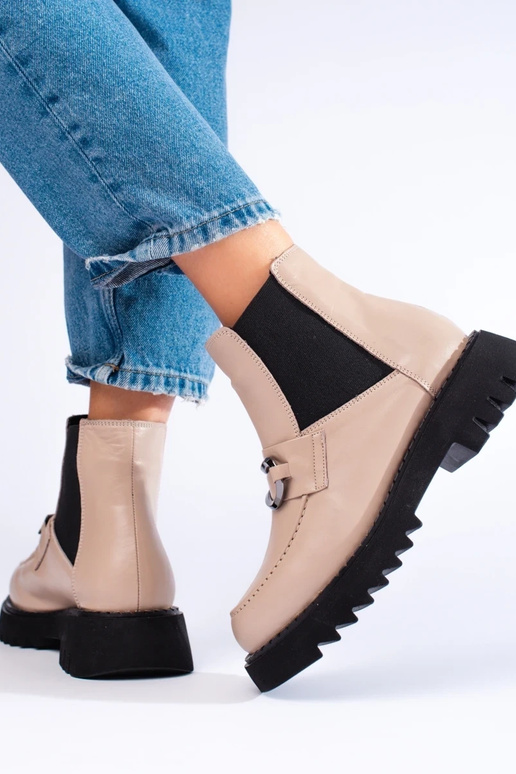 Oda moteriški batai su platforma... Oda moteriški batai su platforma...