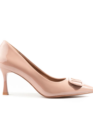 Aukštakulniai bateliai...