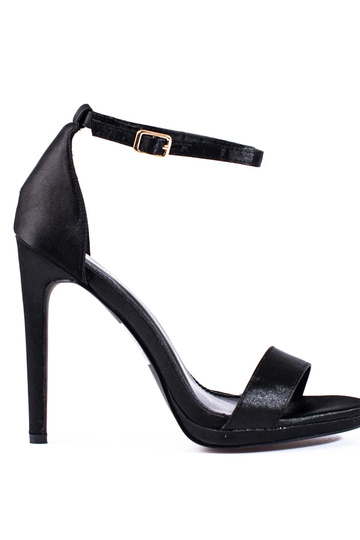 Juodi sandalai ant...