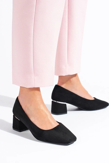 Aukštakulniai bateliai... 2