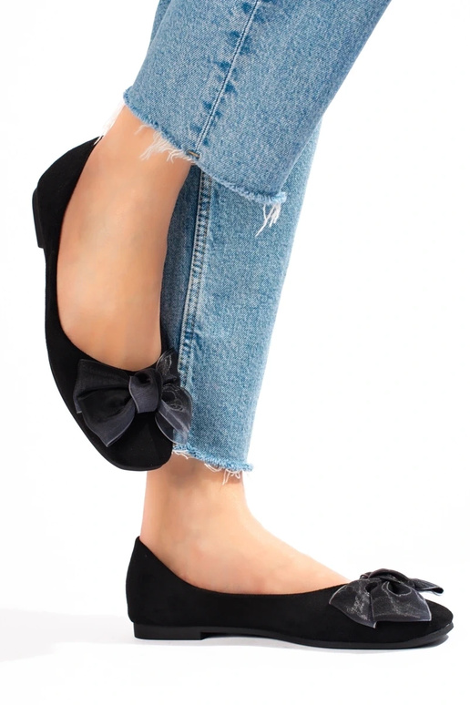 iš zomšos  balerinos su kaspinėliu... iš zomšos  balerinos su kaspinėliu...