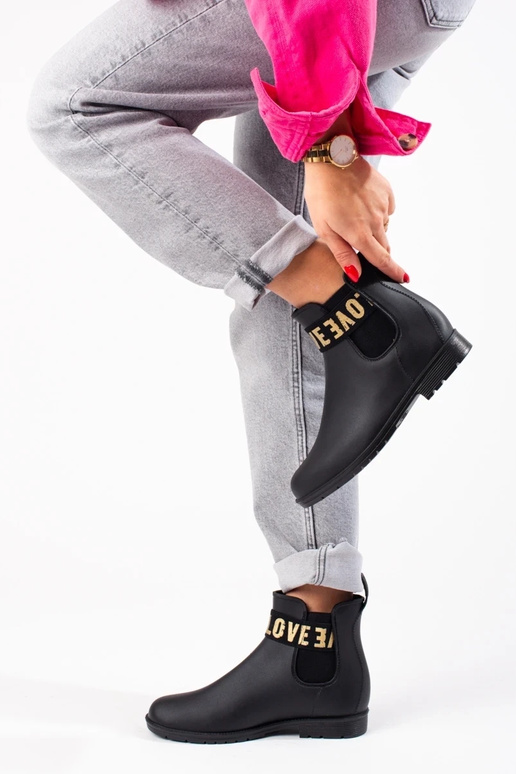 juodos spalvos  trumpi guminiai batai... juodos spalvos  trumpi guminiai batai...