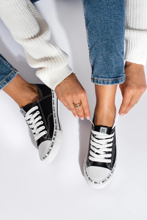 Klasikinio modelio Moteriški batai... Klasikinio modelio Moteriški batai...