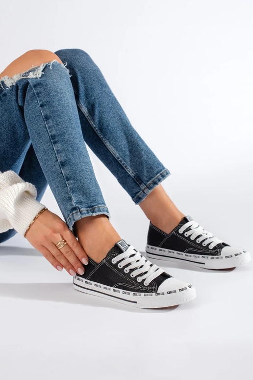 Klasikinio modelio Moteriški batai... Klasikinio modelio Moteriški batai...