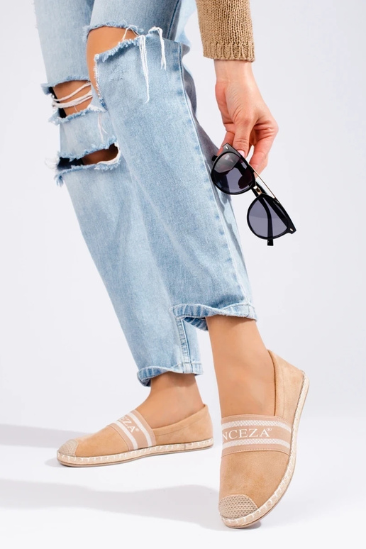 iš zomšos espadrilės  smėlio spalvos... iš zomšos espadrilės  smėlio spalvos...