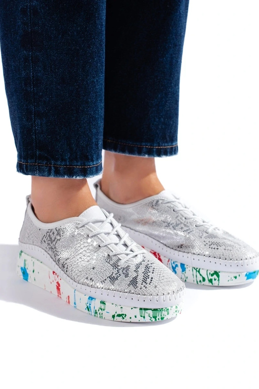 moteriški pusbačiai  Shelovet