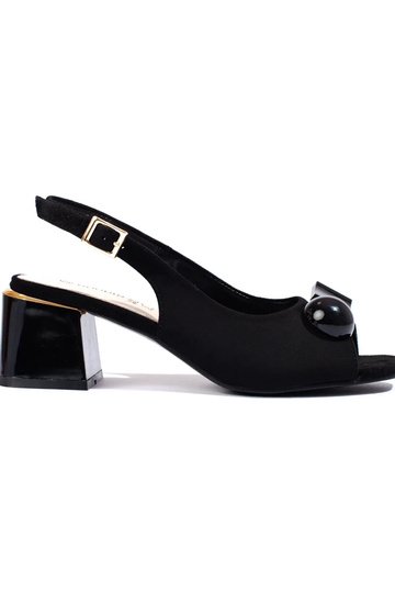 Zomšinės basutės ant žemo...