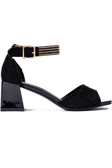 juodos spalvos sandalai...