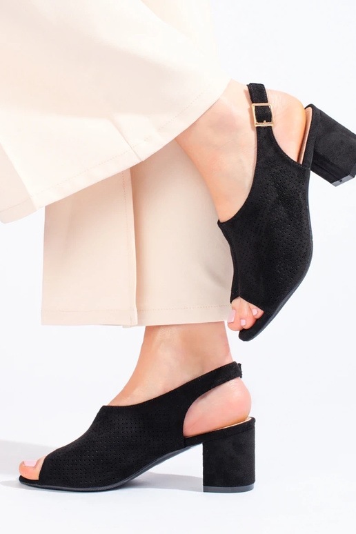 su aužūro elementais sandalai  juodos...