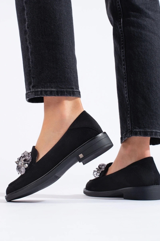 iš zomšos juodos spalvos moteriški... iš zomšos juodos spalvos moteriški...