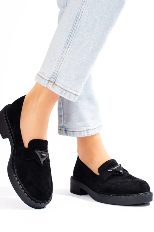 juodos spalvos iš zomšos moteriški...