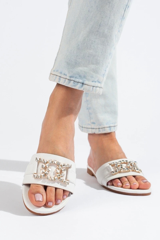 baltos spalvos Šlepetės   Shelovet