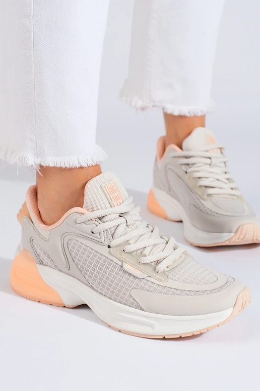 sportiniai batai smėlio spalvos...