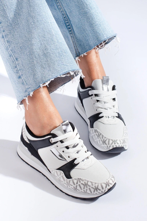 Sportinio stiliaus baltos... Sportinio stiliaus baltos...