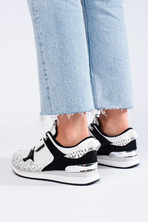 Sportinio stiliaus baltos... Sportinio stiliaus baltos...