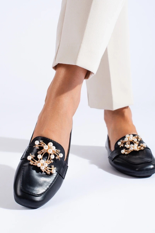 juodos spalvos  mokasinai su aukso...