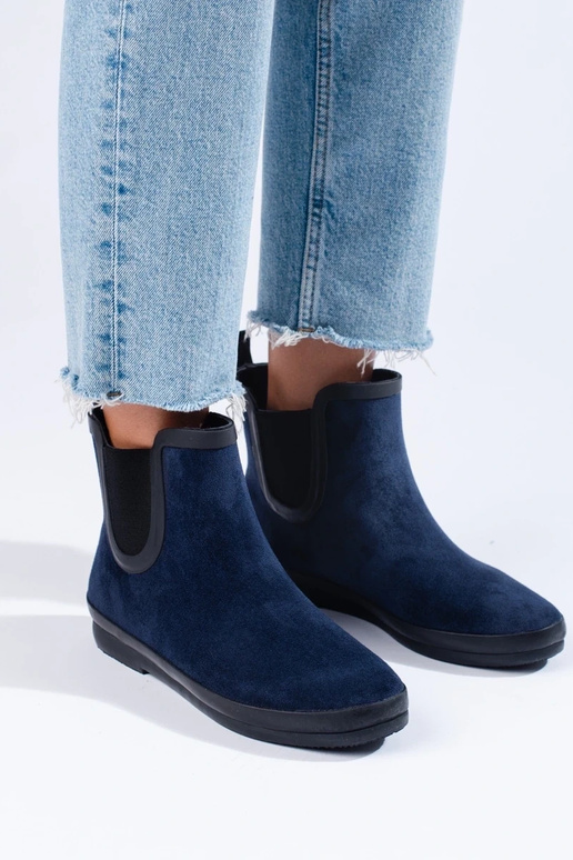 iš zomšos guminiai batai izoliuoti...