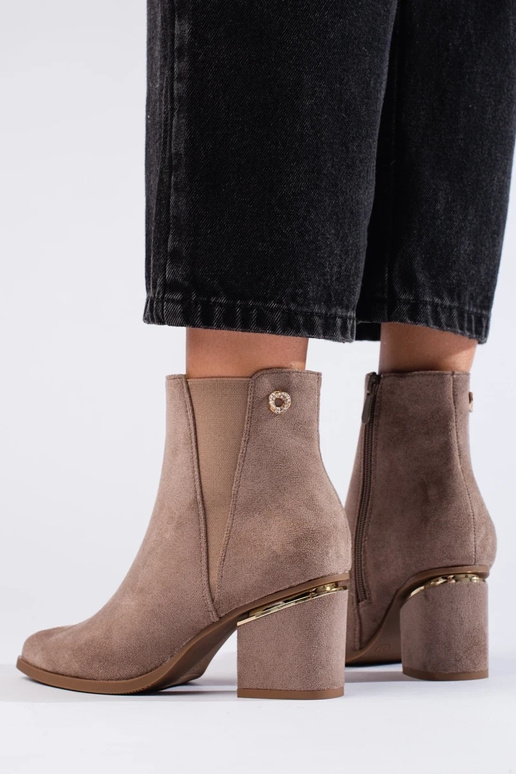 iš zomšos moteriški batai Chelsea... iš zomšos moteriški batai Chelsea...