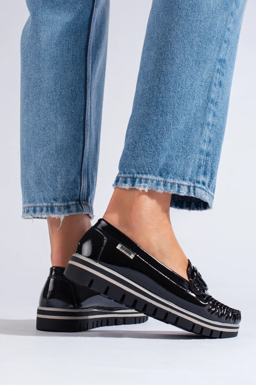 Juodi mokasinai su platforma su lako...