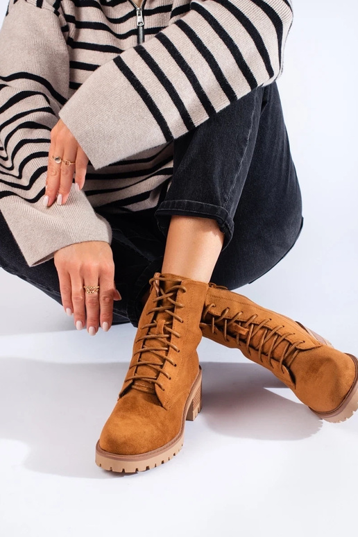 rudos spalvos pririštas moteriški batai rudos spalvos pririštas moteriški batai