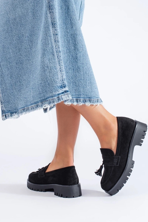 iš zomšos mokasinai juodos spalvos...