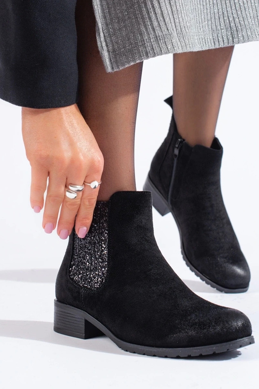 iš zomšos juodos spalvos Moteriški batai