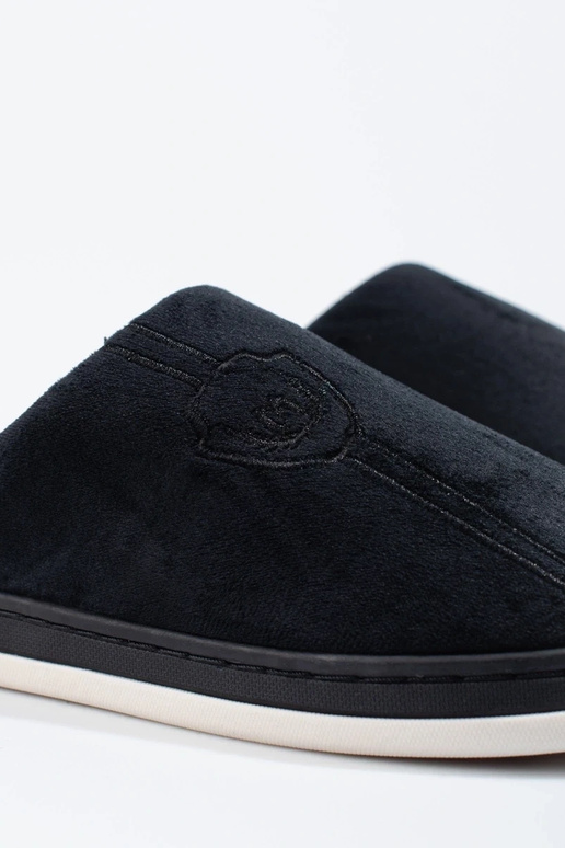 juodos spalvos vyriškos šlepetės...