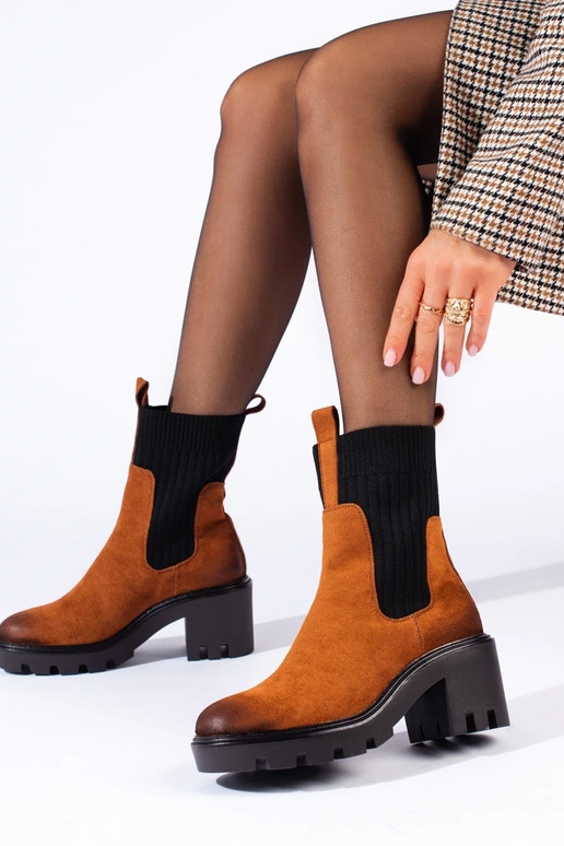 rudos spalvos užsegimas batai ant... rudos spalvos užsegimas batai ant...