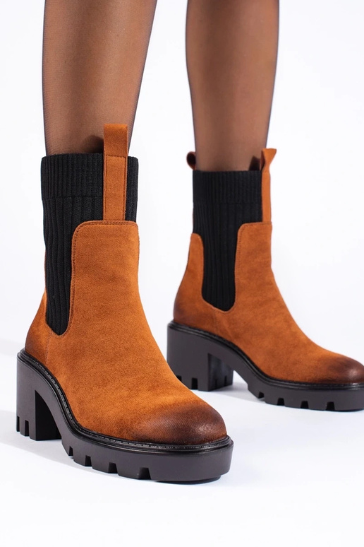 rudos spalvos užsegimas batai ant... rudos spalvos užsegimas batai ant...