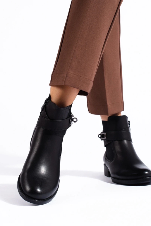 Moteriškas juodos spalvos batai butas