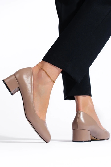 Aukštakulniai bateliai... 2